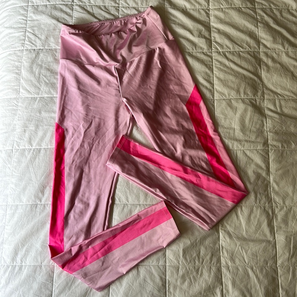 GOLDSHEEP leggings!